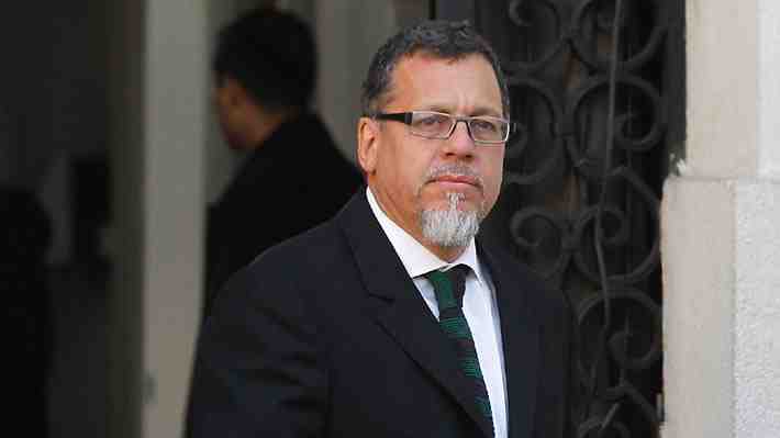 Lagos Weber emplaza a vocera (s) por dichos de "mal precedente" en destitución de Allende: "Generan confusión"