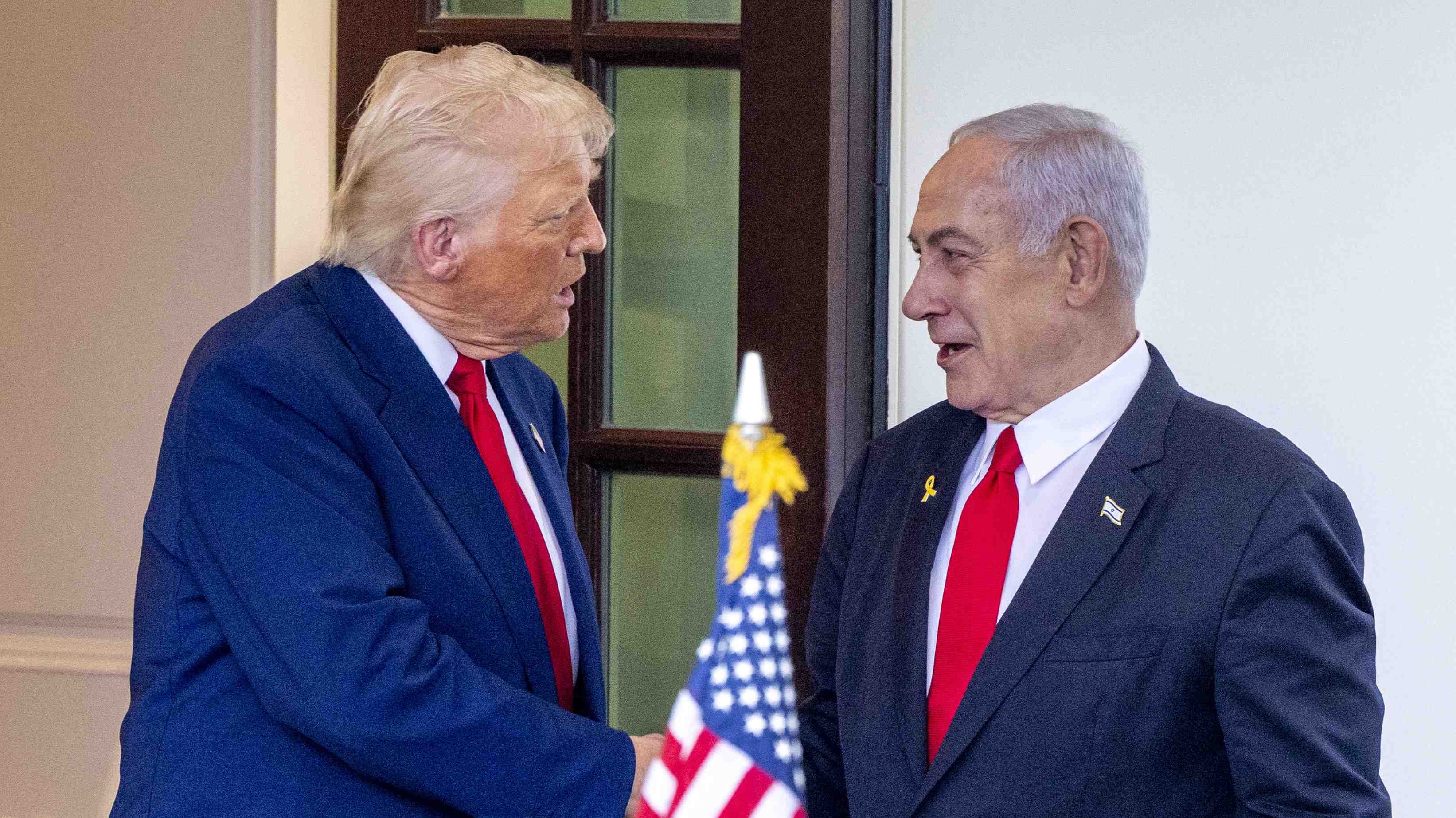 Trump mantiene aranceles a Israel pese a reunión con Netanyahu y Japón prepara negociaciones con EE.UU.
