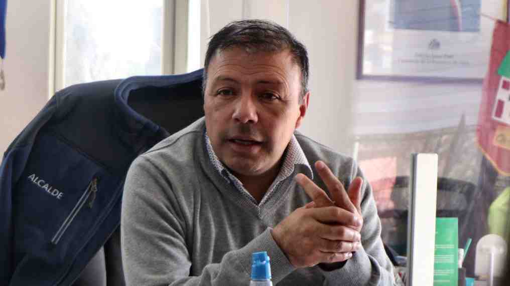 Alcalde de Concón sería formalizado por usurpación de identidad de exfuncionario
