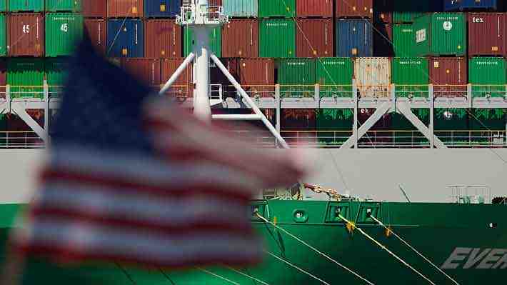Guerra comercial: Casa Blanca anuncia que los aranceles de Trump a China suben a 145%