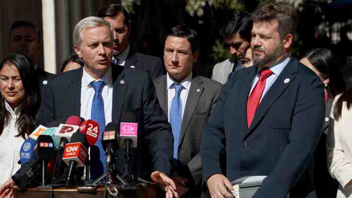 "Se puede hacer": Kaiser y Kast defienden que es posible tener una lista parlamentaria y dos candidatos presidenciales