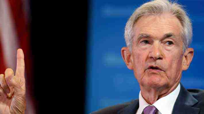 Fed advierte por "mayor inflación y crecimiento más lento" en EE.UU. y quiebra la calma en Wall Street