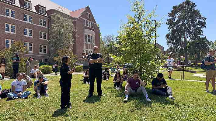 Tiroteo en Universidad Estatal de Florida (EE.UU.) deja al menos seis heridos