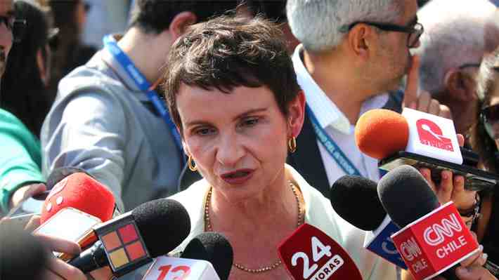 Tohá dice que Jara no sería una "portavoz" de regímenes poco democráticos: "Por eso estoy en una primaria con ella"