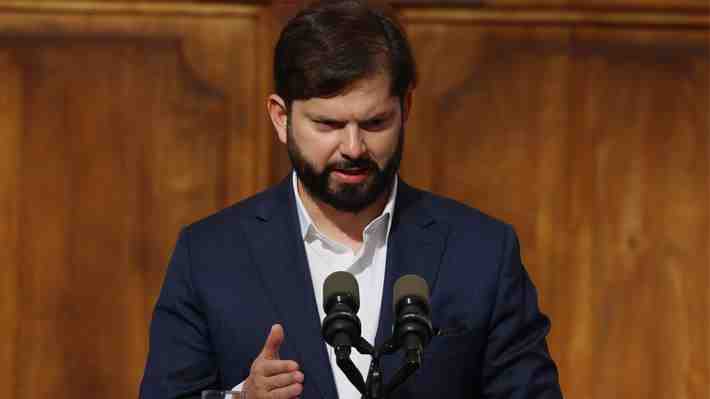 Boric dice que atentado en Rucalhue "se va a perseguir con todo el peso de la ley" y pide unidad