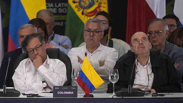 Excanciller de Petro asegura que el presidente de Colombia sufre de "drogadicción"