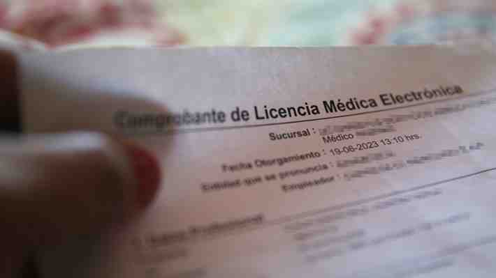 Debate por licencias médicas: Colmed critica fiscalización "severa" y poco seguimiento a "grandes emisores"