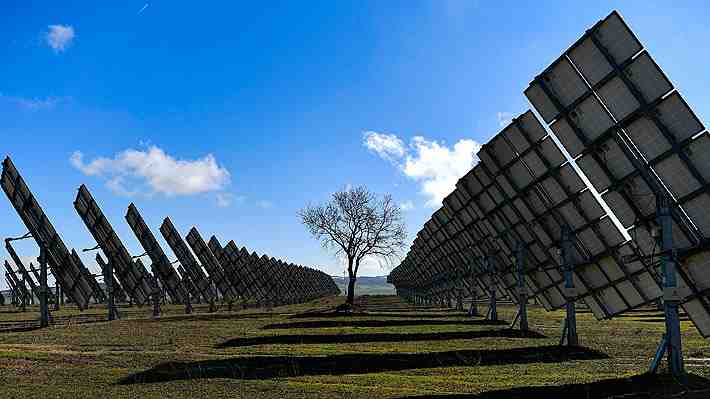 Energías renovables en el punto de mira: El debate que se abrió en España tras el histórico apagón