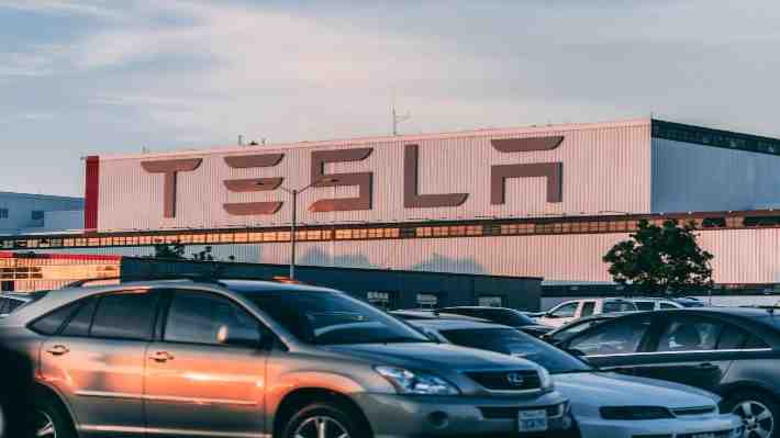 Las cosas no mejoran para Tesla y sus ventas se desploman en Europa