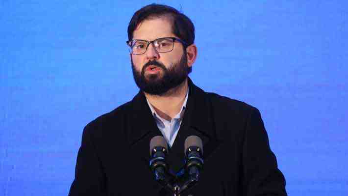 Procultura: PDI grabó conversación telefónica de Boric y vocera dice que "no existe notificación" que lo vincule a causa