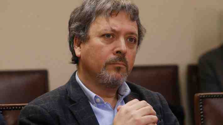 Julio Salas: Quién es el subsecretario en la mira por entregar cifras erróneas al Congreso