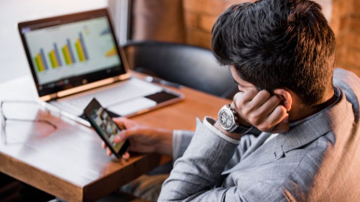 ¿Dejas las tareas para después? Expertos describen los impactos de la procrastinación en los equipos de trabajo