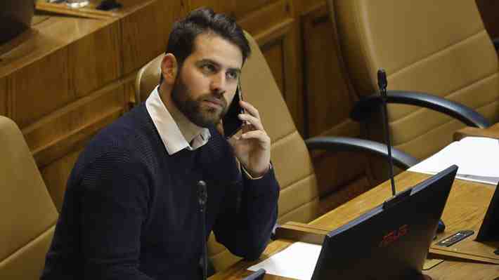 Polémica por "espionaje político": El blindaje a Ibáñez (FA) que tensiona la candidatura de Winter