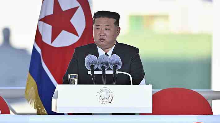 Kim reprende públicamente a funcionarios tras accidente durante botadura de un destructor: "No puede ser tolerado"