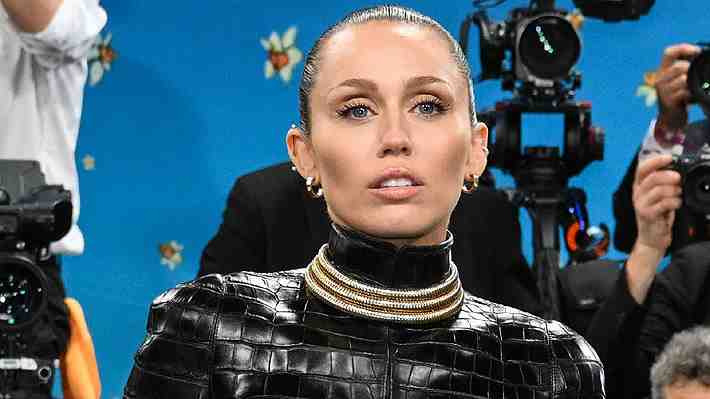 Miley Cyrus revela el traumático problema de salud que la llevó a pensar en el retiro: &#34;Fue extremadamente insoportable&#34;