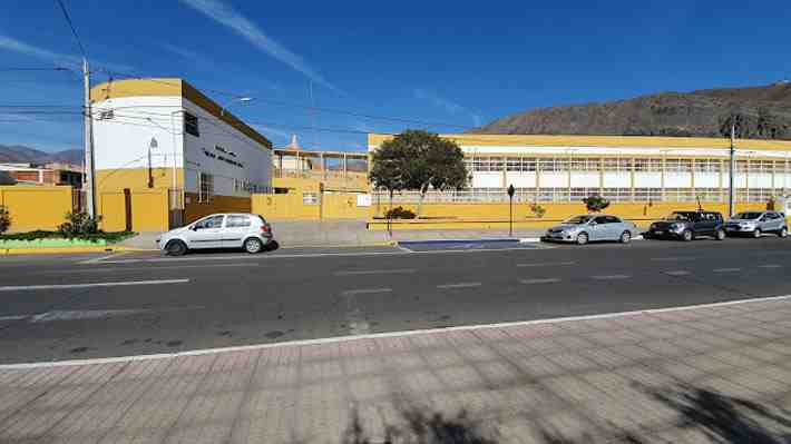 Alumno de 12 años agredió con cuchillo a psicólogo en colegio de Taltal