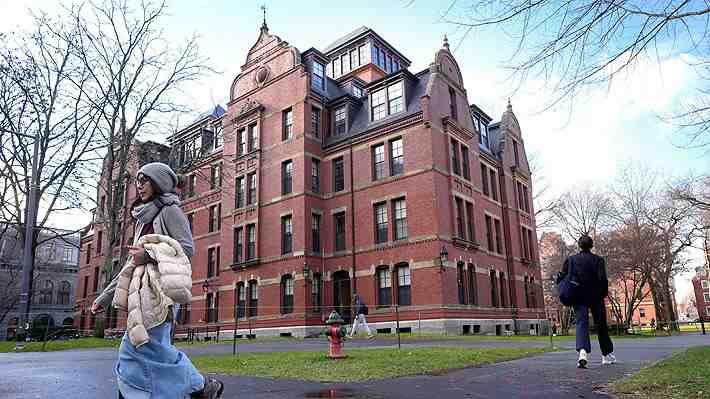 ¿Cuánto afectará a Harvard la tensión con Trump?: Ya se habla de un &#34;éxodo&#34; de alumnos