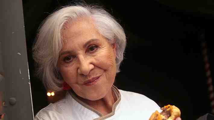 "Profundo dolor" y "deja una huella imborrable": Mundo artístico reacciona al fallecimiento de Teresita Reyes
