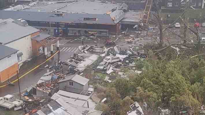 Fotos y videos | La afectación en Puerto Varas tras el paso de un tornado este domingo