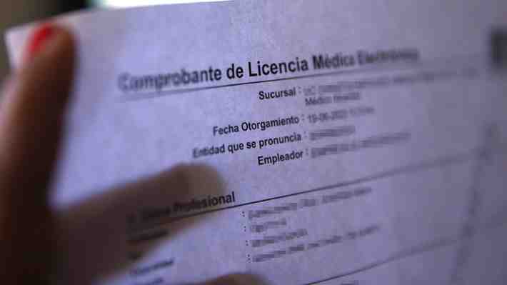 Escándalo por licencias médicas: Las sanciones que arriesgan los funcionarios públicos en materia penal, civil y administrativa