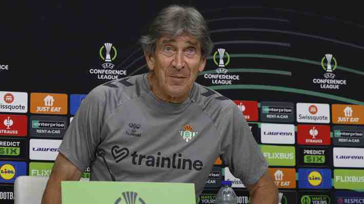 Manuel Pellegrini ironiza y lanza contundente reflexión a un día del Betis-Chelsea por la final de la Conference League
