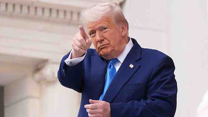 Trump vuelve a criticar a Putin por Ucrania y le advierte que "está jugando con fuego"