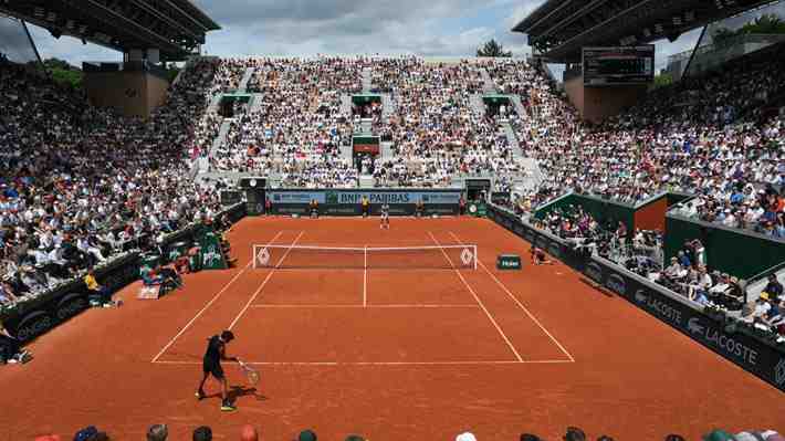 "Un circo", "uno de los mejores": La polémica y el debate por el comportamiento del público en Roland Garros