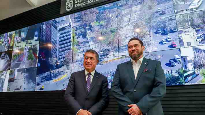Inteligencia artificial en su sistema de vigilancia: La experiencia que compartió el alcalde de San Salvador con Desbordes