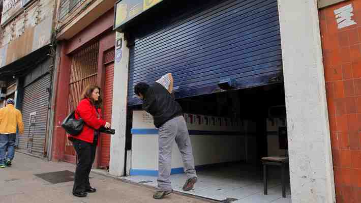 Vuelve el debate por apertura de centros comerciales en elecciones: Gremios y parlamentarios fijan posturas