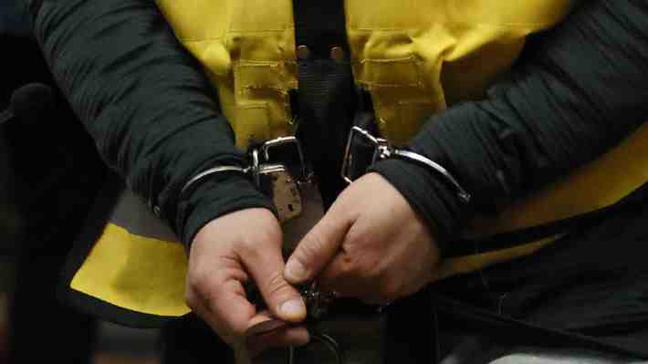 Proporciona arma, pero no dispara ni entra a colegio: Fiscalía detalla rol de único detenido por balacera