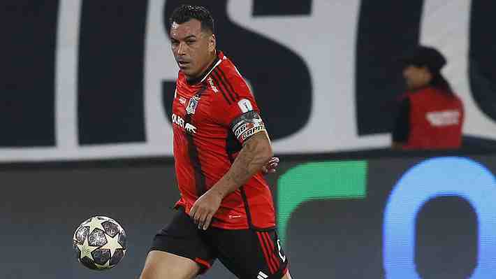 Esteban Paredes sorprende y lanza dura crítica a los juveniles de Colo Colo: "Agrandados"
