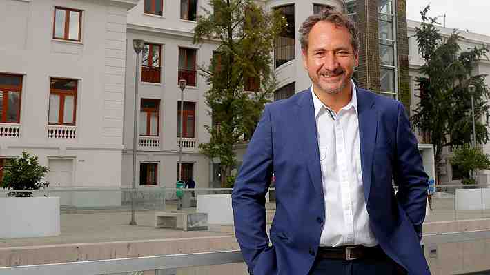 Detienen a actor Juan Pablo Saéz tras ser acusado de VIF por su exesposa