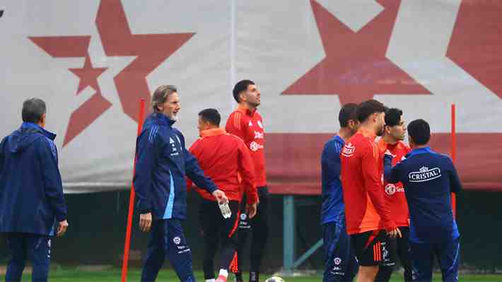 Gustavo Álvarez es el primer nombre que asoma para la "Roja" si se va Gareca