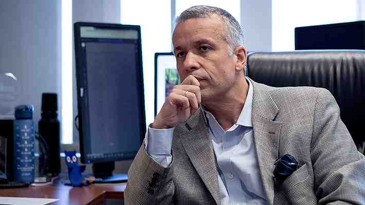 "Uno no es monedita de oro": Landerretche reafirma sus dichos pese a críticas del FA y el PC
