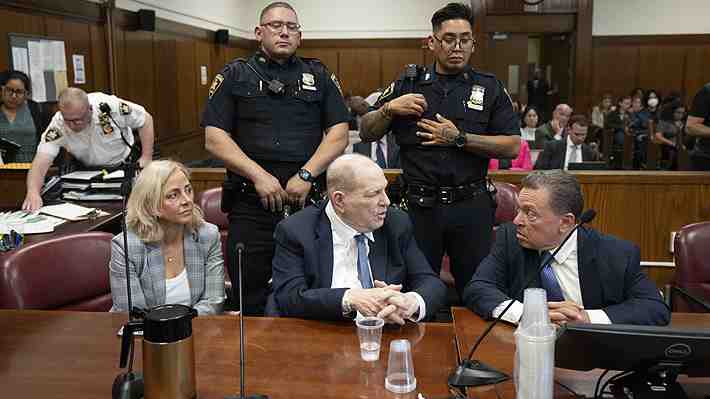 Tensiones entre miembros del jurado ponen en riesgo juicio contra Harvey Weinstein: Proceso podría ser anulado