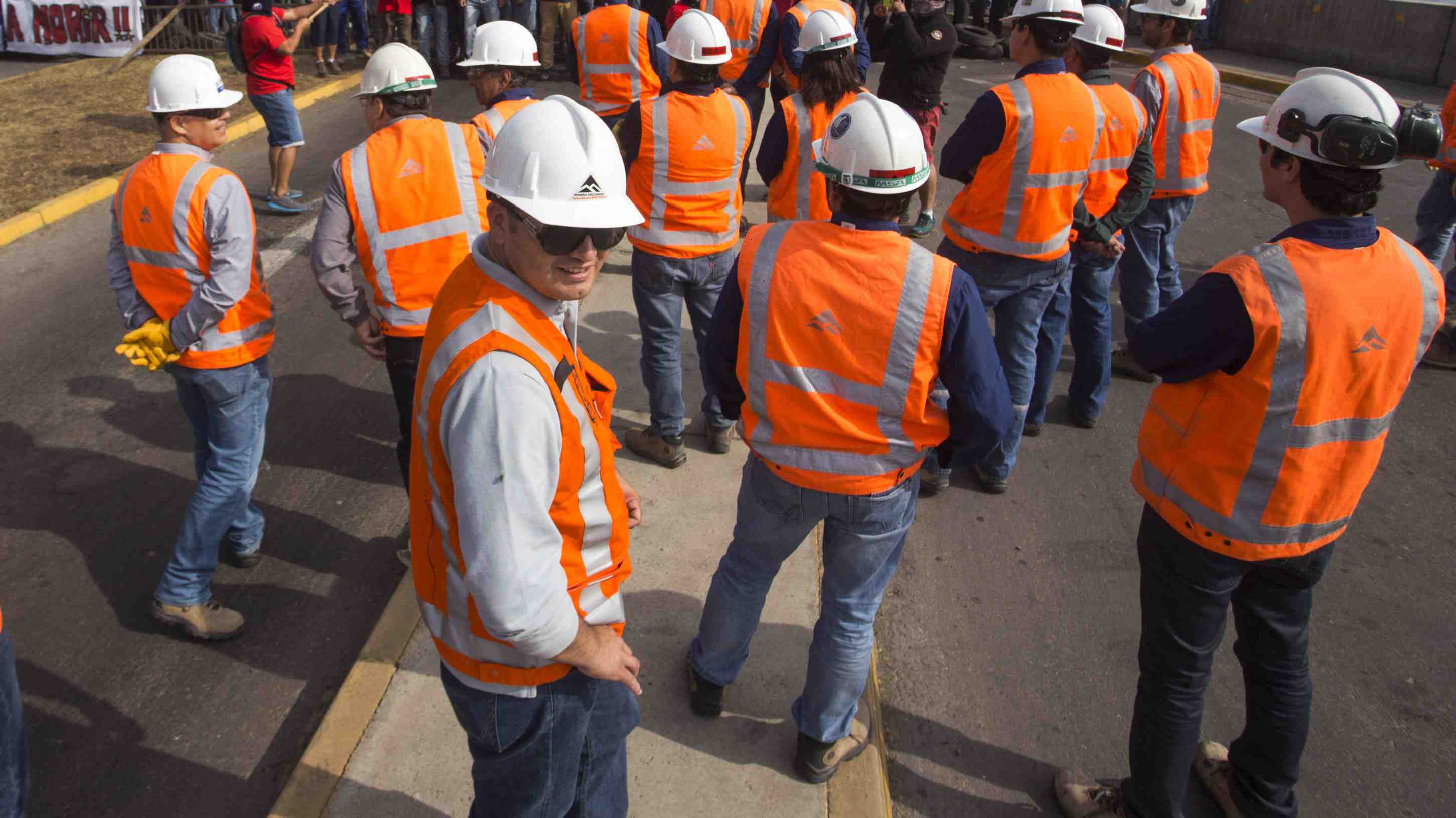 Controvertido fallo: Tribunal ordena que trabajadores de Escondida devuelvan millonario bono de 2019