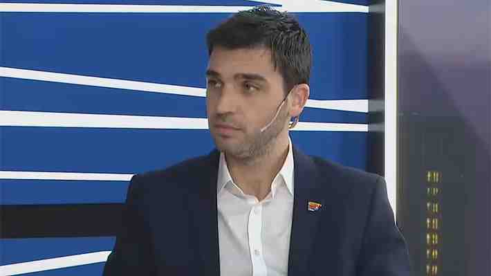 El gobernador argentino que quiere cobrar a camioneros chilenos por uso de carretera