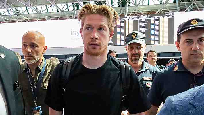 Kevin De Bruyne ya es jugador del Nápoles: Los detalles del contrato y el recibimiento a lo "rockstar" que tuvo