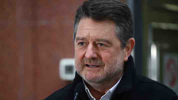 A raíz de las complicaciones de Orrego: Los mecanismos para la destitución de un gobernador (y cómo se define su reemplazo)