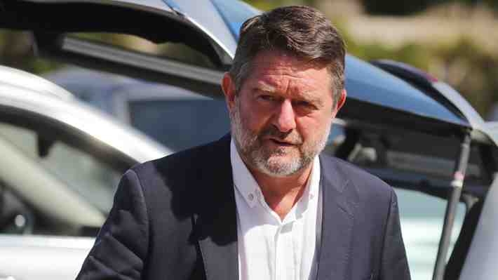 Allanan domicilio de Claudio Orrego y oficinas del Gore Metropolitano por orden de la fiscalía