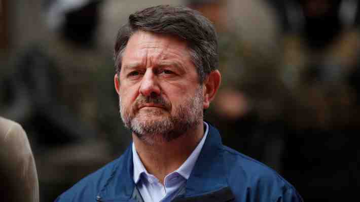 "Gravísimo": Oposición reacciona ante diligencia policial por la que Orrego entregó su celular y computador
