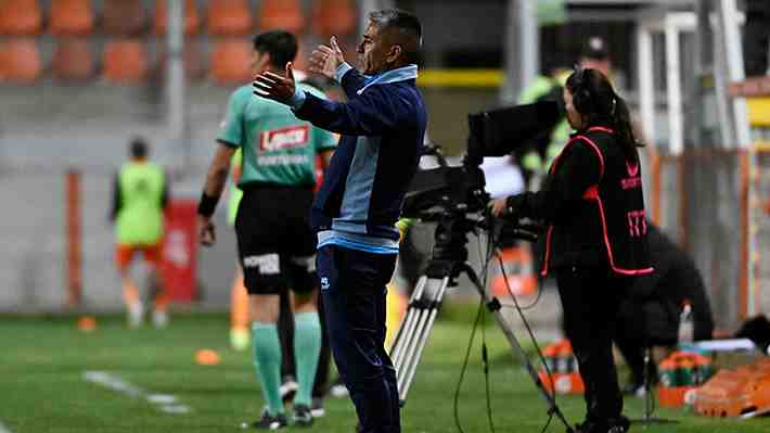 Magallanes anuncia la partida de su técnico, Braulio Leal, tras desastrosa caída ante Antofagasta