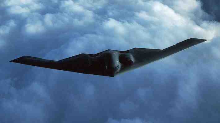 Mientras Trump evalúa atacar a Irán: Detectan bombarderos de EE.UU. sobrevolando el Pacífico