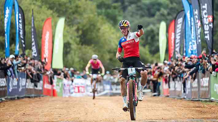 Martín Vidaurre brilla y le da a Chile su primera Copa del Mundo en ciclismo cross country olímpico