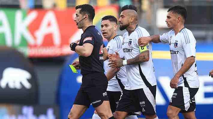 Arturo Vidal dispara fuerte contra el árbitro Fernando Véjar tras su expulsión ante Audax Italiano