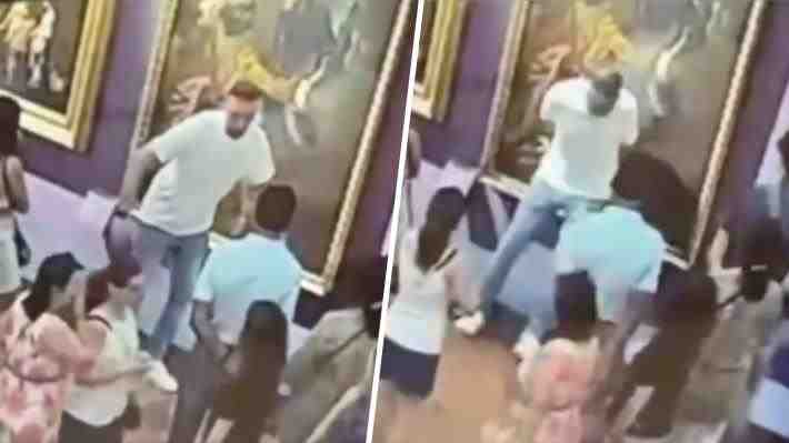 Video: Turista daña obra de 300 años al intentar recrear un "meme" en un museo de Florencia