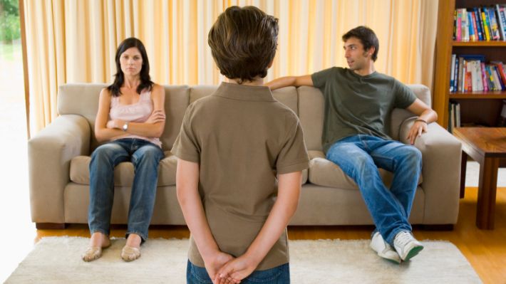 Corresponsabilidad parental sigue siendo una deuda que limita la permanencia laboral de las mujeres: ¿Qué pueden hacer las empresas?