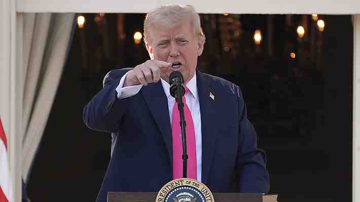 Trump amenaza con arancel adicional del 10% a países que se "alineen" con las políticas de los Brics