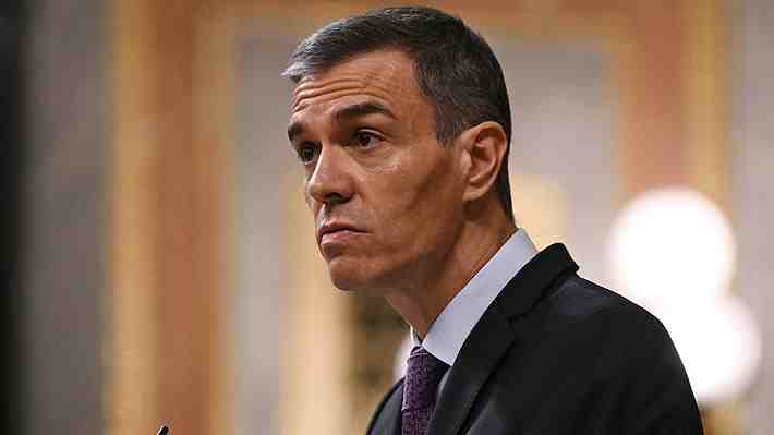 Pedro Sánchez busca aplacar los llamados a que renuncie con un plan anticorrupción y admite que pensó en dimitir