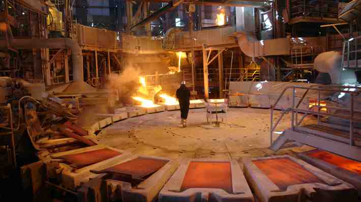 Arancel del 50% de Trump a importaciones de cobre se aplicaría sobre el metal refinado